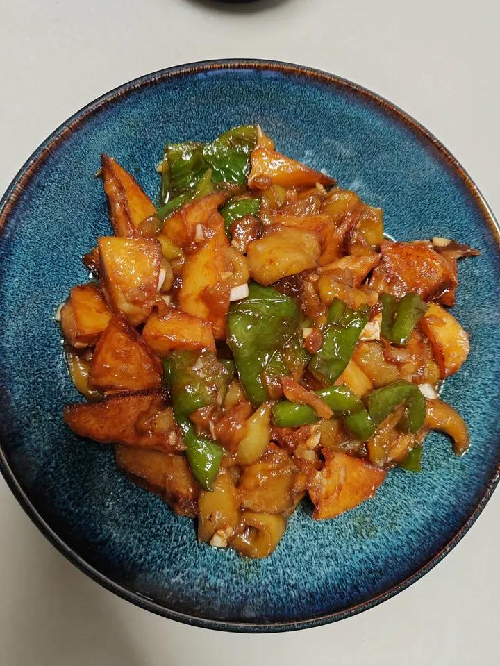 地三鲜（茄子，土豆，青椒）
