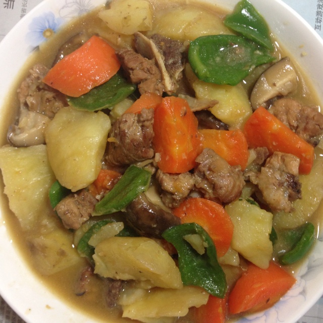 土豆炖排骨