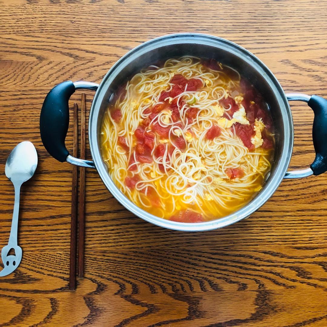 恨不得抱着锅舔的番茄鸡蛋面