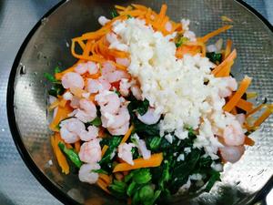好吃又减脂的虾仁菠菜的做法 步骤2