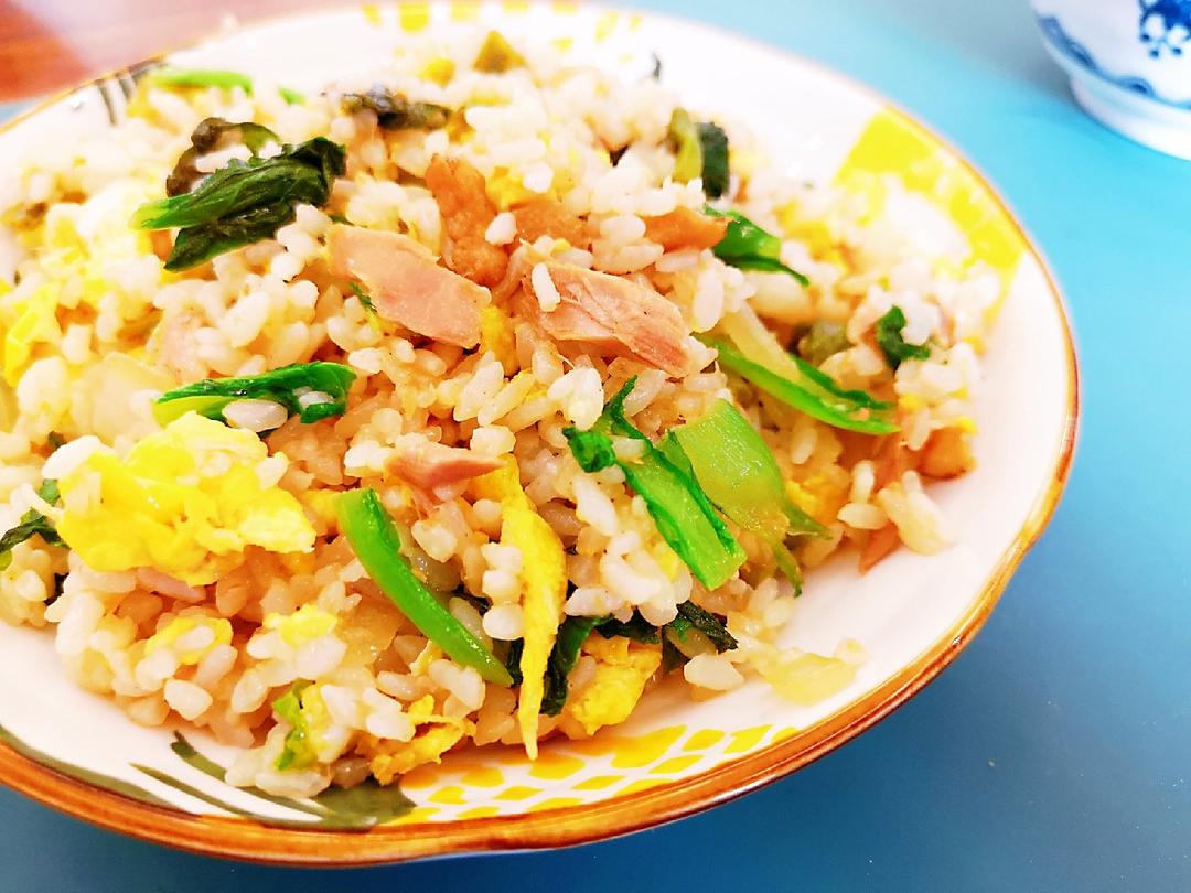 金枪鱼蛋炒饭
