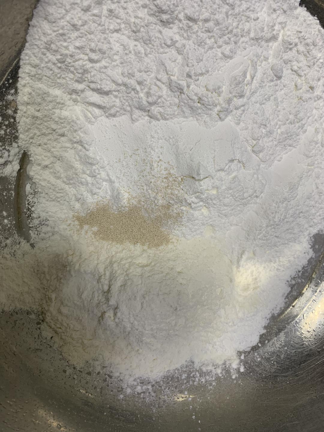 纯奶手撕吐司的做法 步骤1