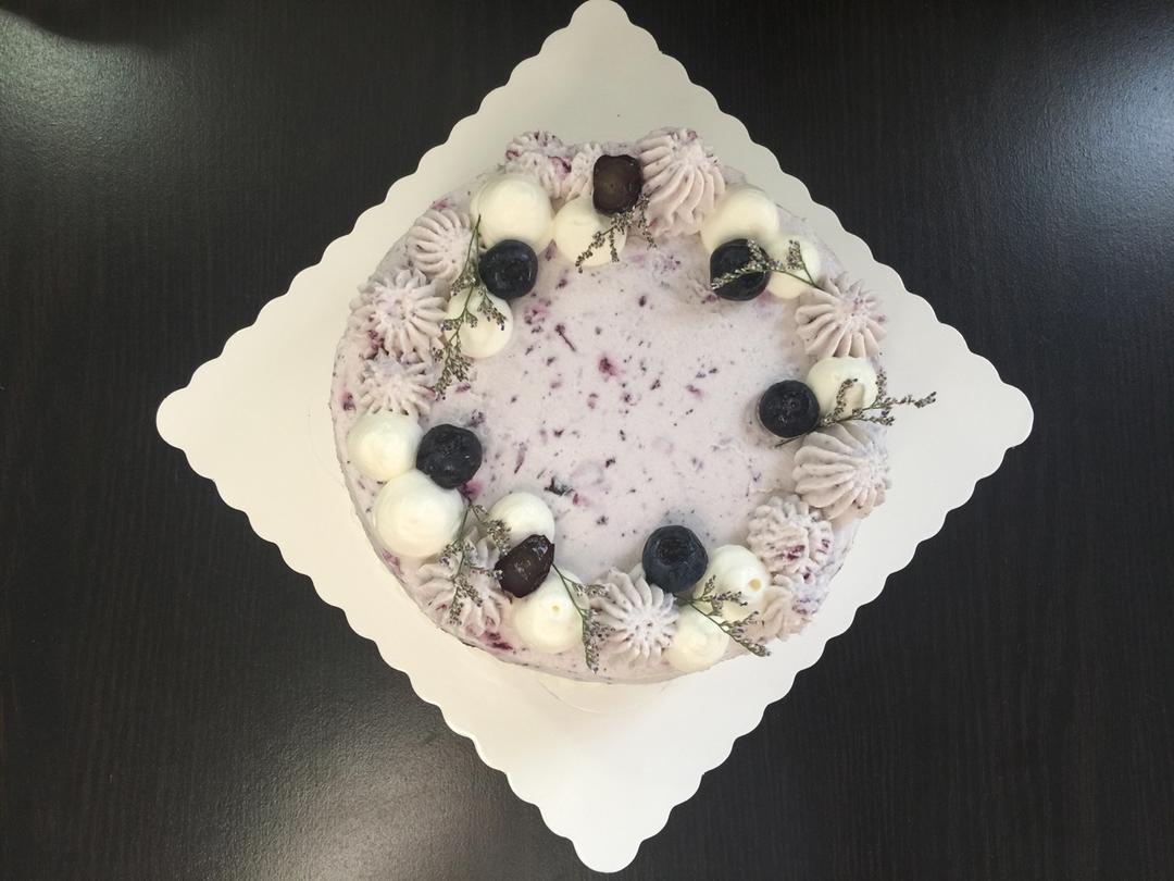 简单的水果生日蛋糕（适合不会摸面的新手）