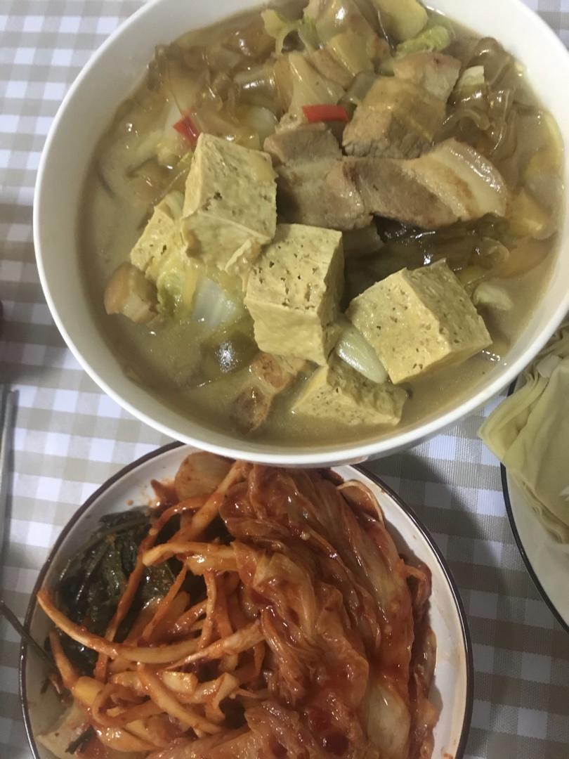 冻豆腐白菜炖粉条