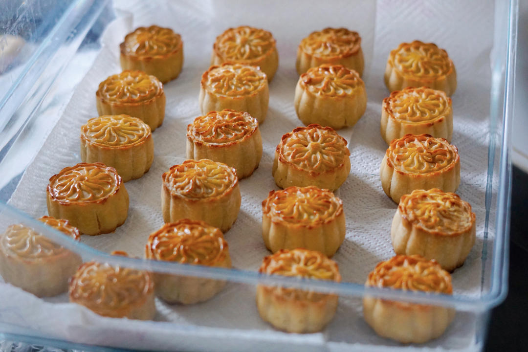 【曼食慢语】蛋黄莲蓉月饼