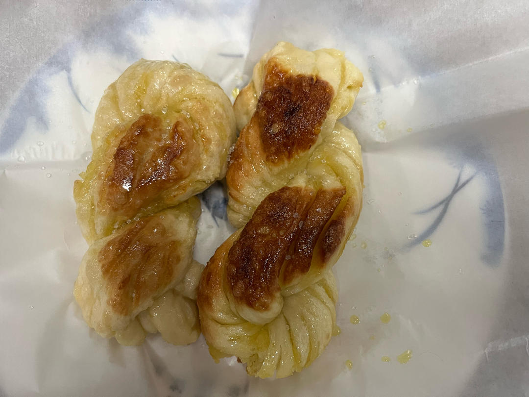 银丝卷？祥云卷？毛线卷？不管咯，就是卷卷馒头
