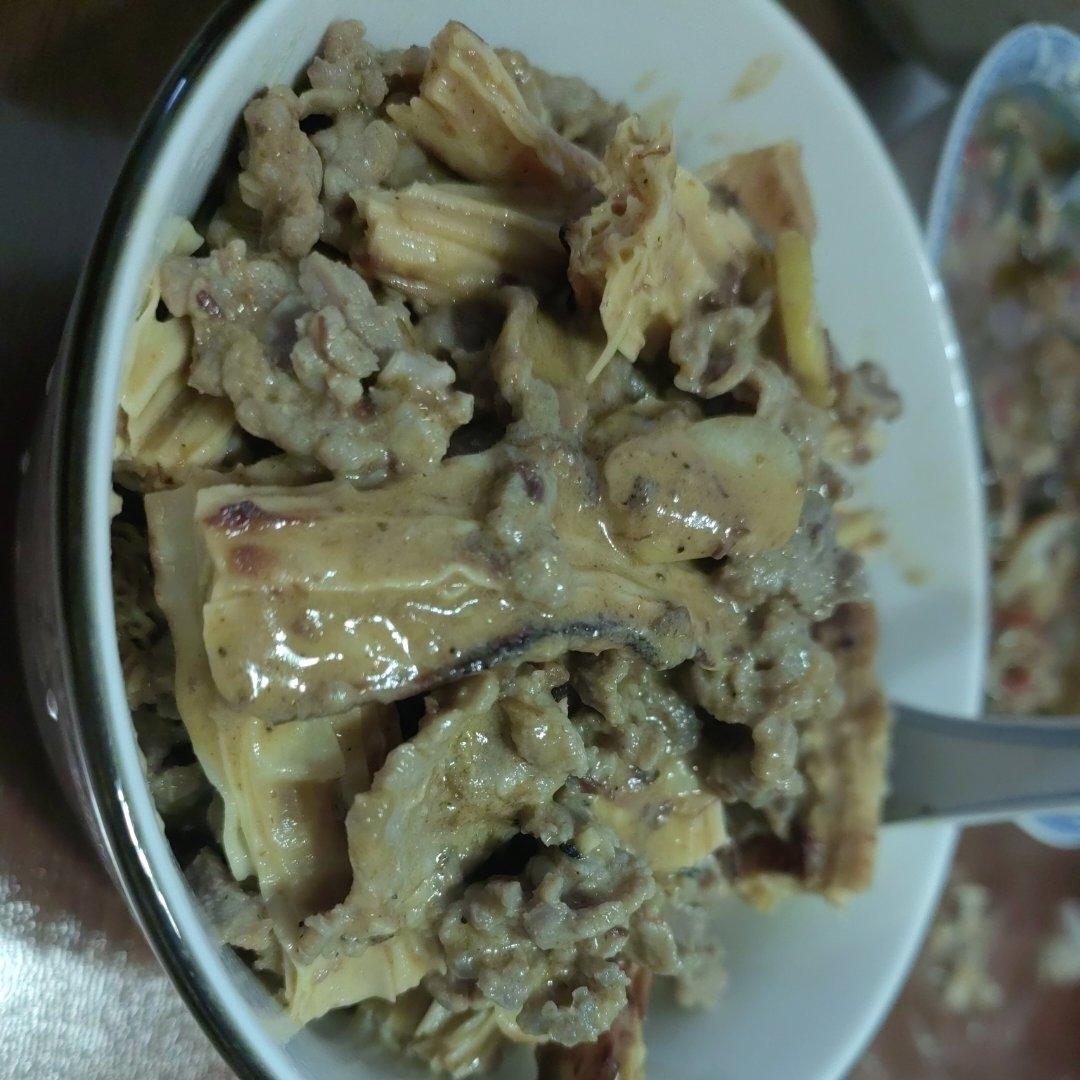 沙茶炸腐竹牛肉煲