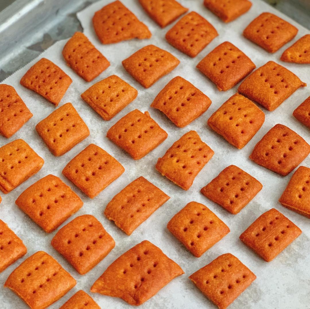 咸香泡菜全麦苏打饼干低油【健康小食】