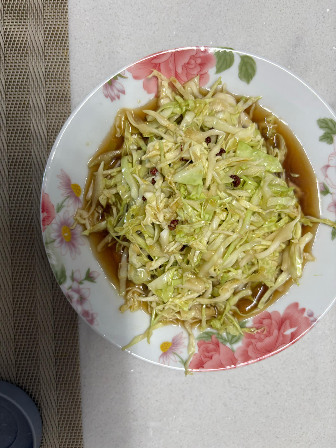 爽脆可口的卷心菜（凉拌包菜）