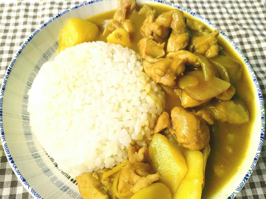 咖喱鸡肉饭