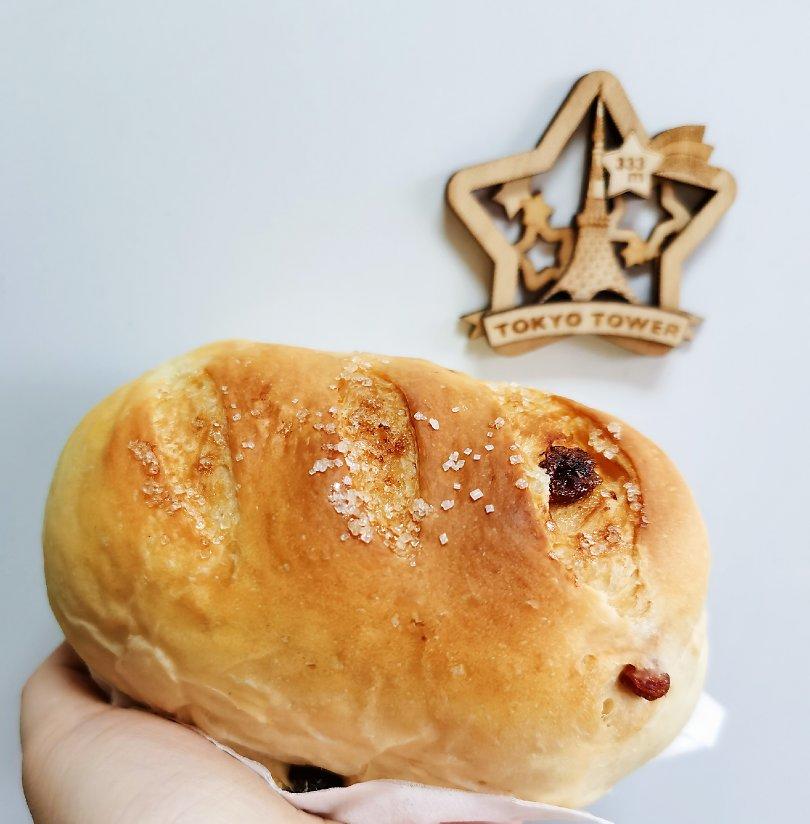 葡萄软欧（仿原麦山丘）Milk flavored bread filled with raisins and butter