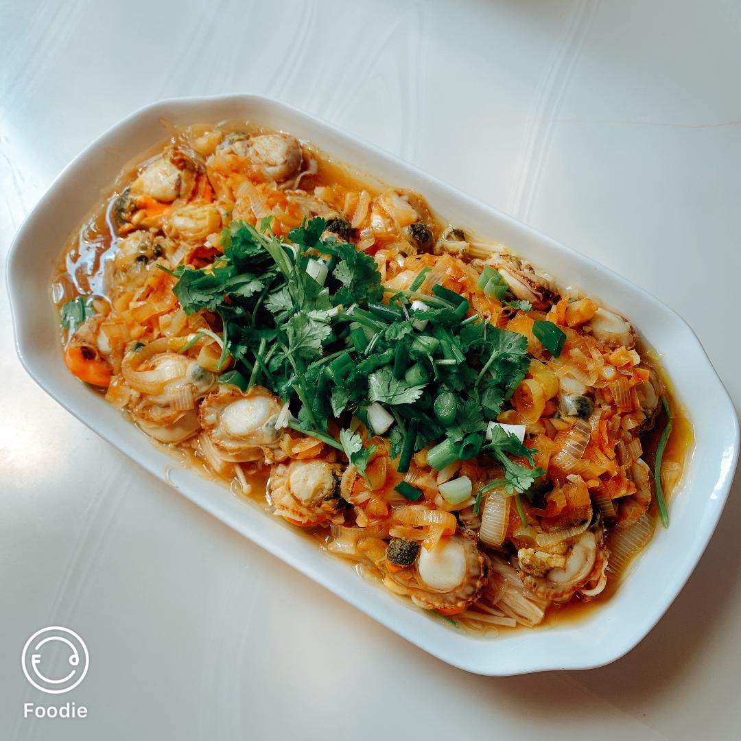 扇贝蒸粉丝家庭版，非常好吃，秒杀所有饭馆