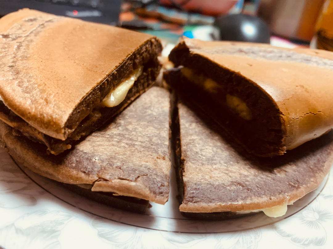 一口平底锅搞定✨松软可口🍫香蕉巧克力松饼