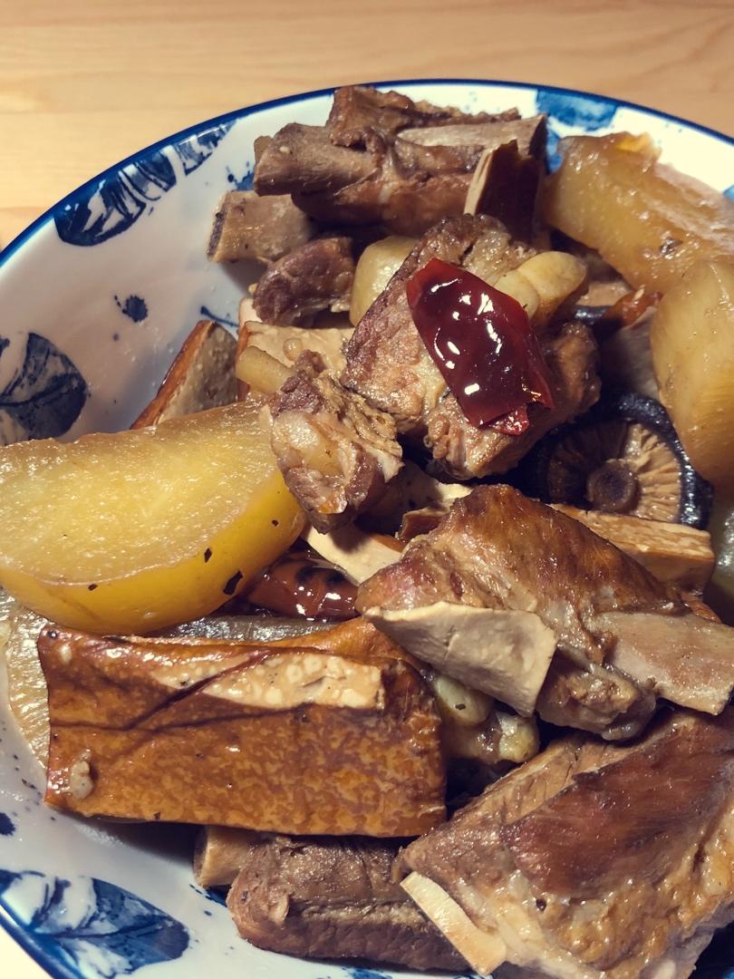 萝卜红烧排骨