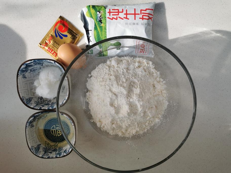 纯奶手撕吐司的做法 步骤1