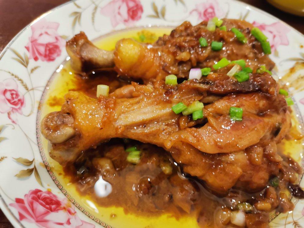 🔥好吃到飙泪的秘汁多汁蒜香鸡腿，鲜嫩到流口水。