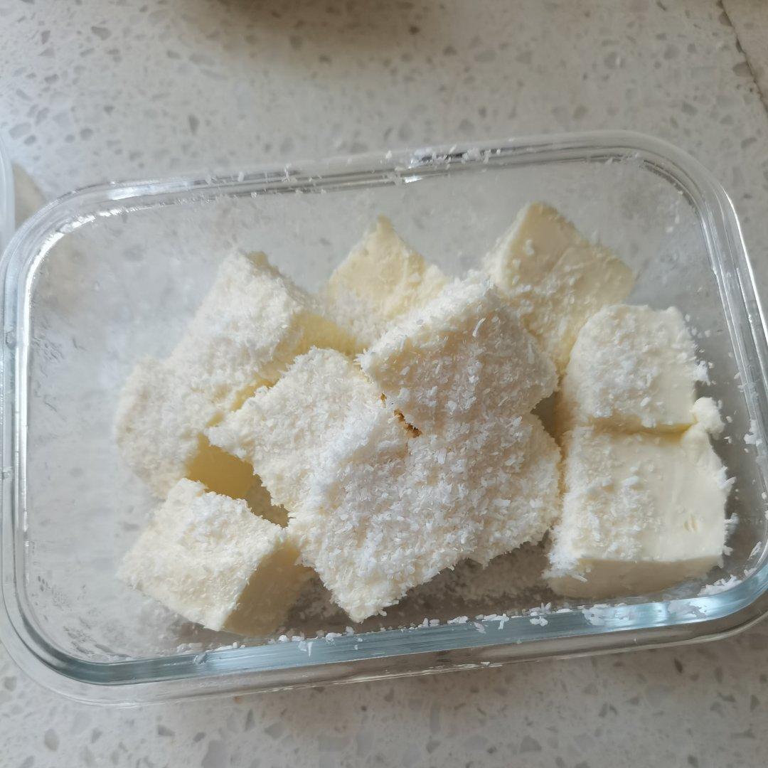 椰蓉牛奶小方
