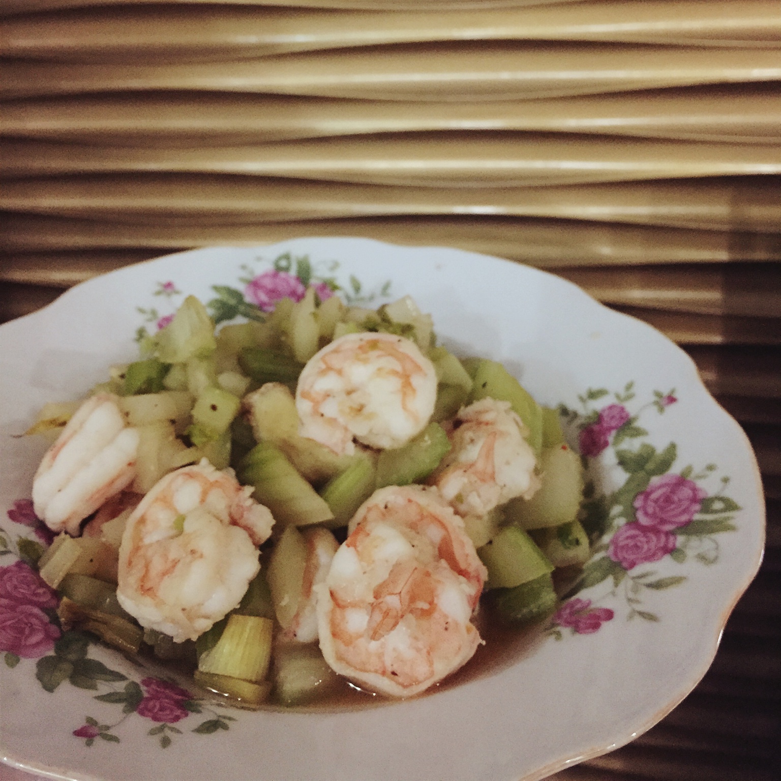 西芹炒虾仁