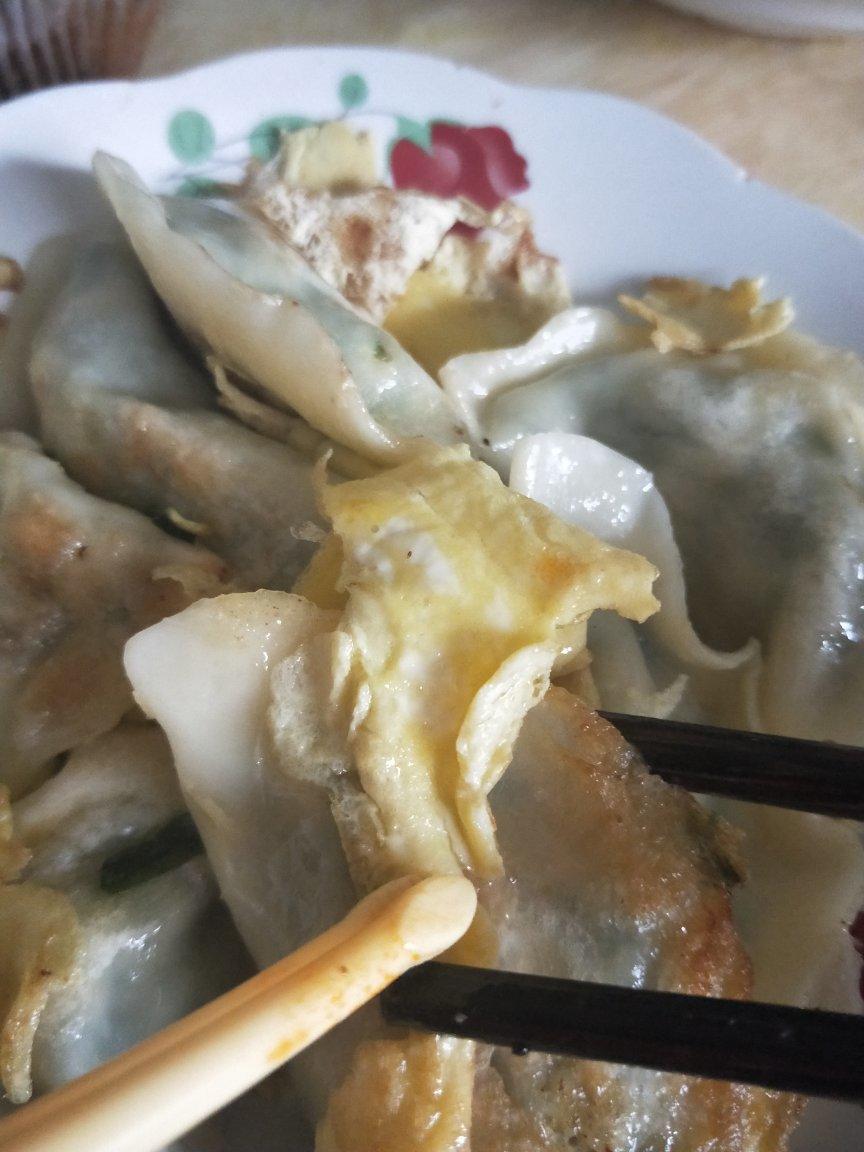 轻轻松松蛋抱饺子