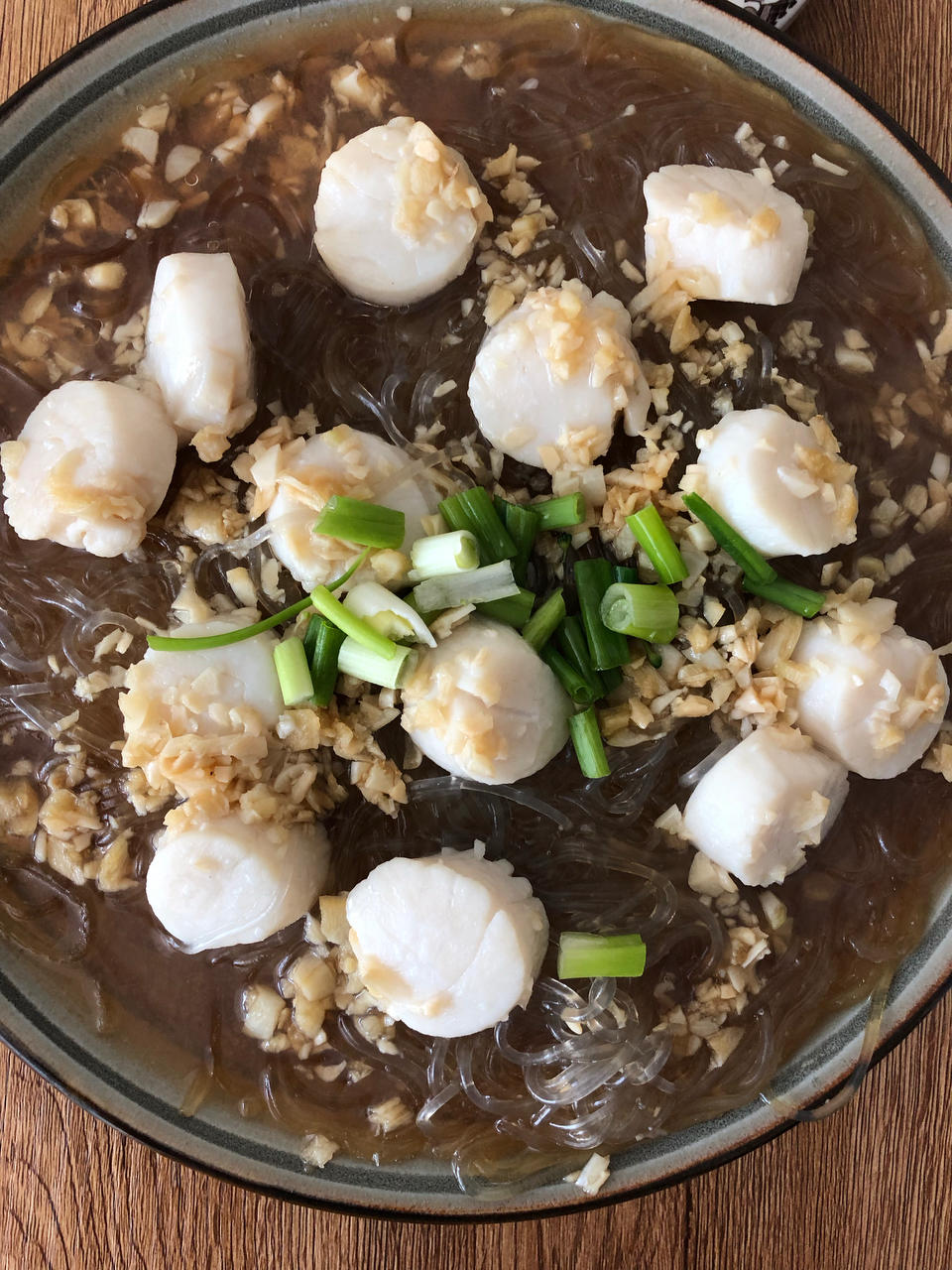 蒜蓉粉丝蒸扇贝
