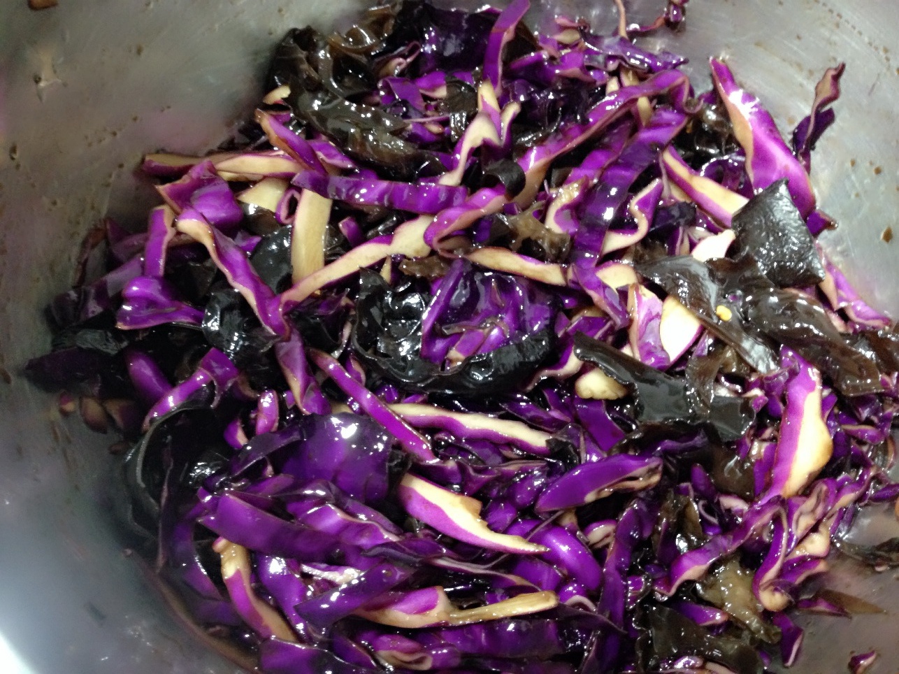 紫甘蓝拌黑木耳