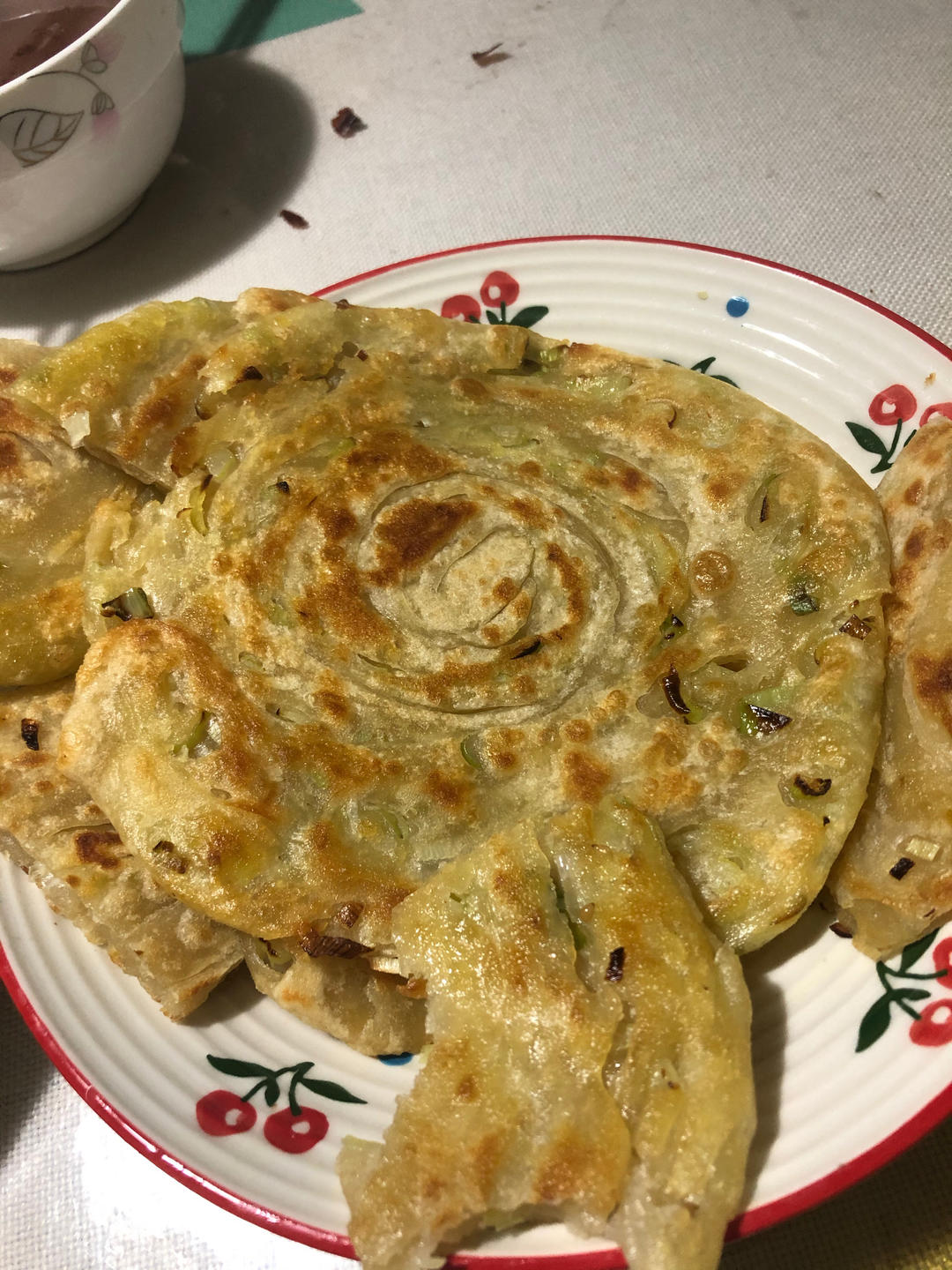 家常葱油饼 柔软多层 凉了也不硬 附细节视频详解