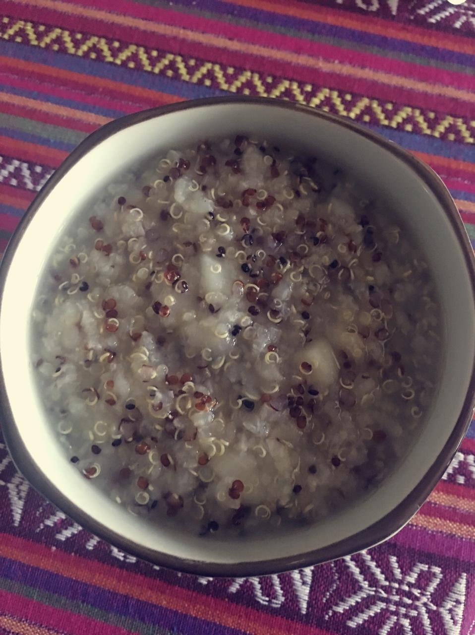 静猫虫做的藜麦山药粥