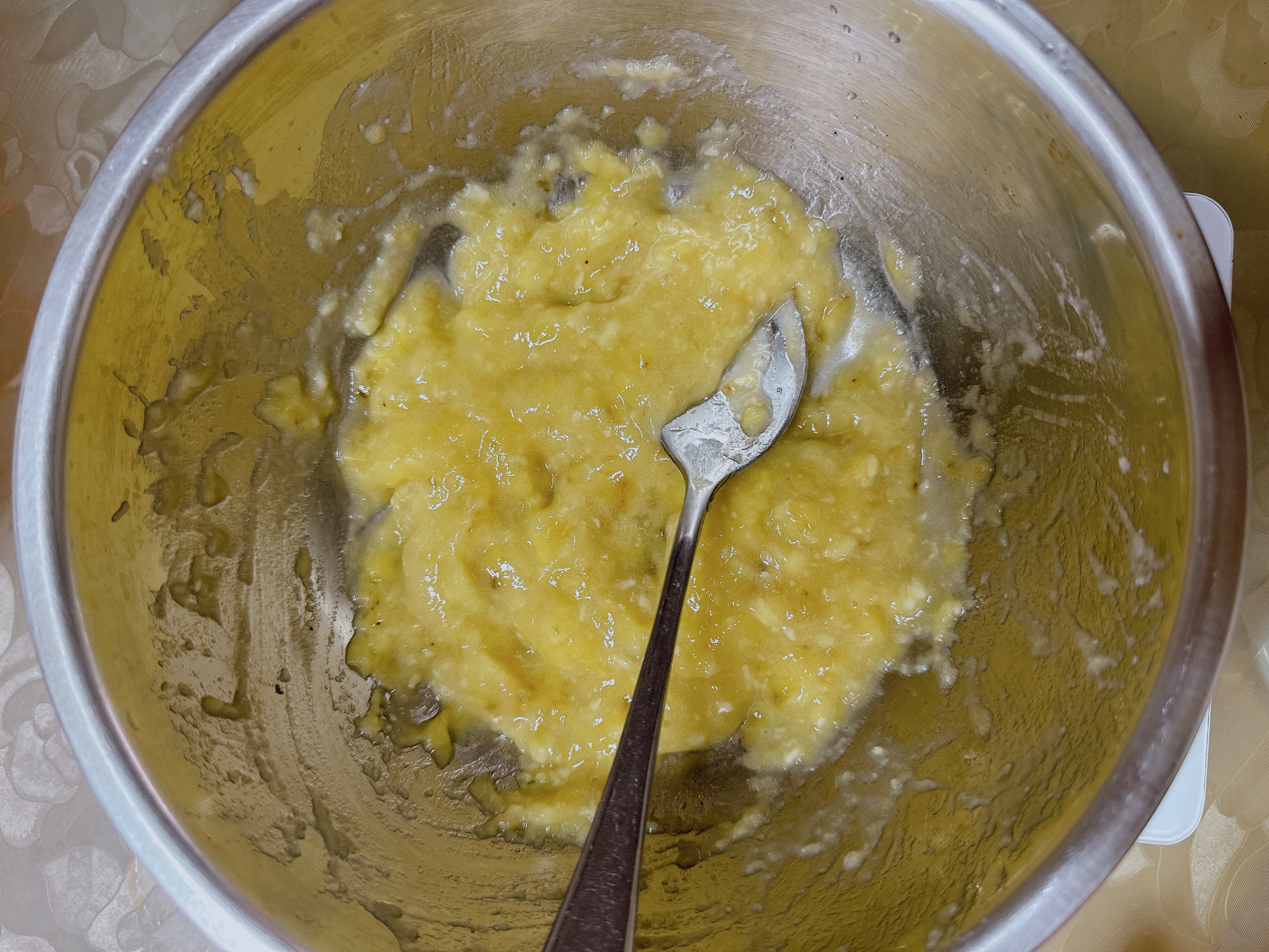 减脂甜品2——燕麦全麦香蕉蛋糕的做法 步骤2