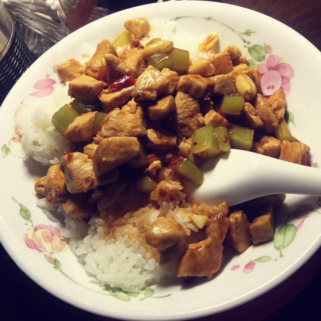 【中餐厅】亮大厨教做宫保鸡丁『多图详解』