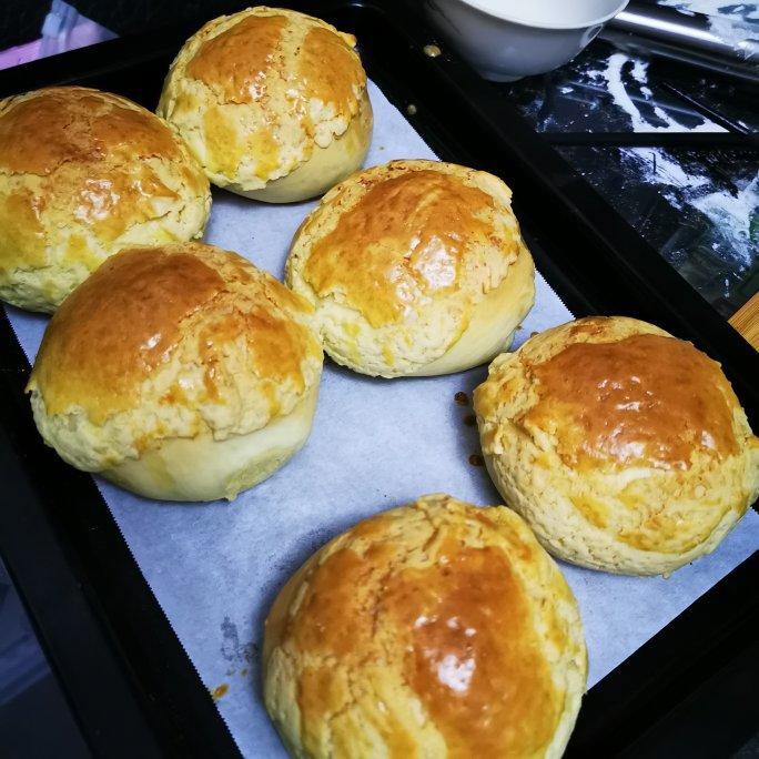 好吃到极致经典脆皮菠萝包