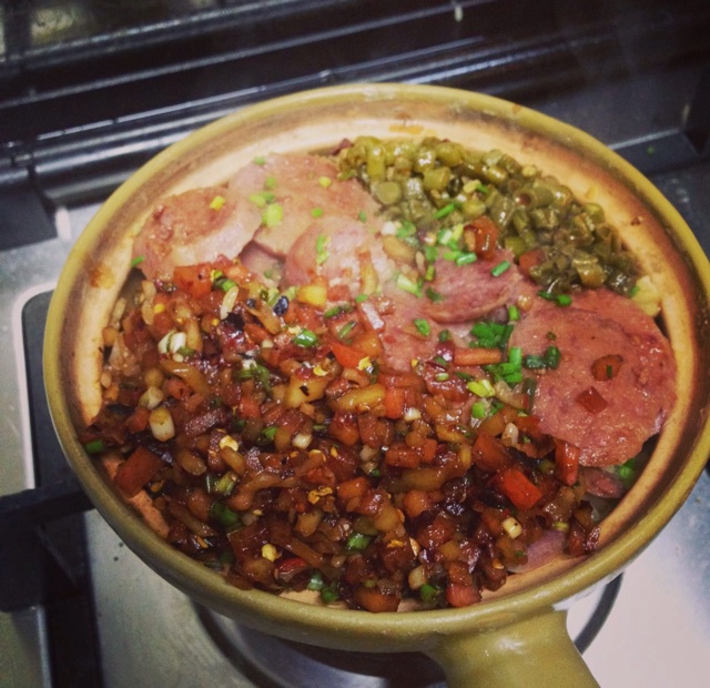 香肠煲仔饭