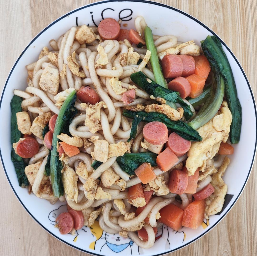 比路边摊好吃百倍的火腿炒土豆粉