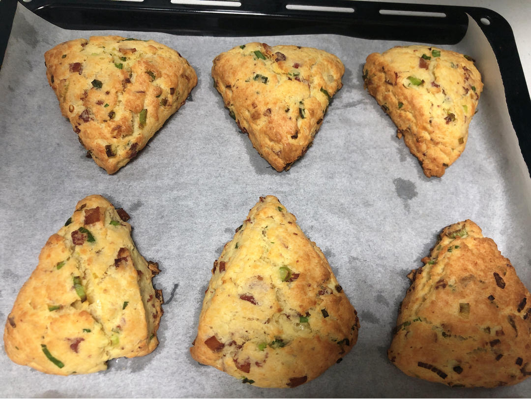 超级好吃的咸味司康Savoury Scones