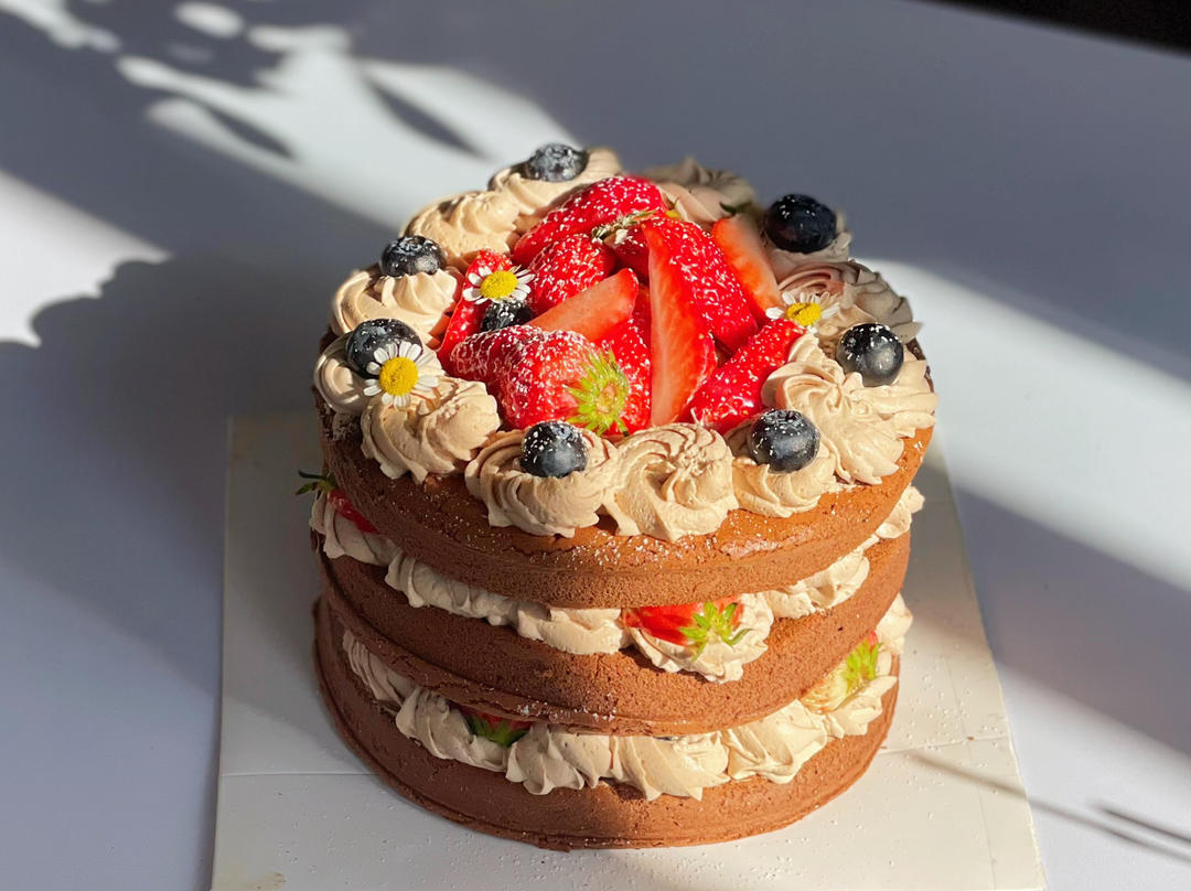 香浓柔软的可可戚风蛋糕