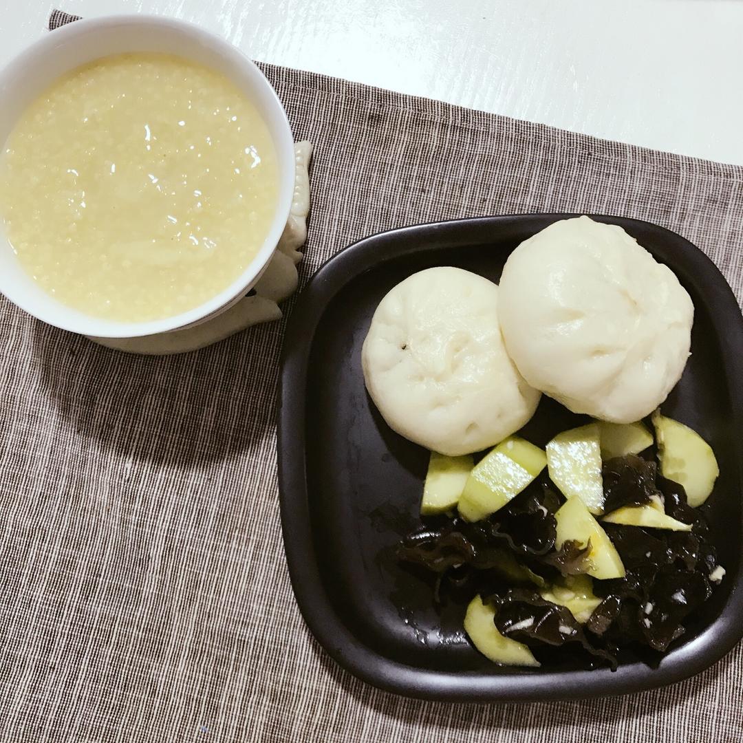 虾皮小白菜素包子