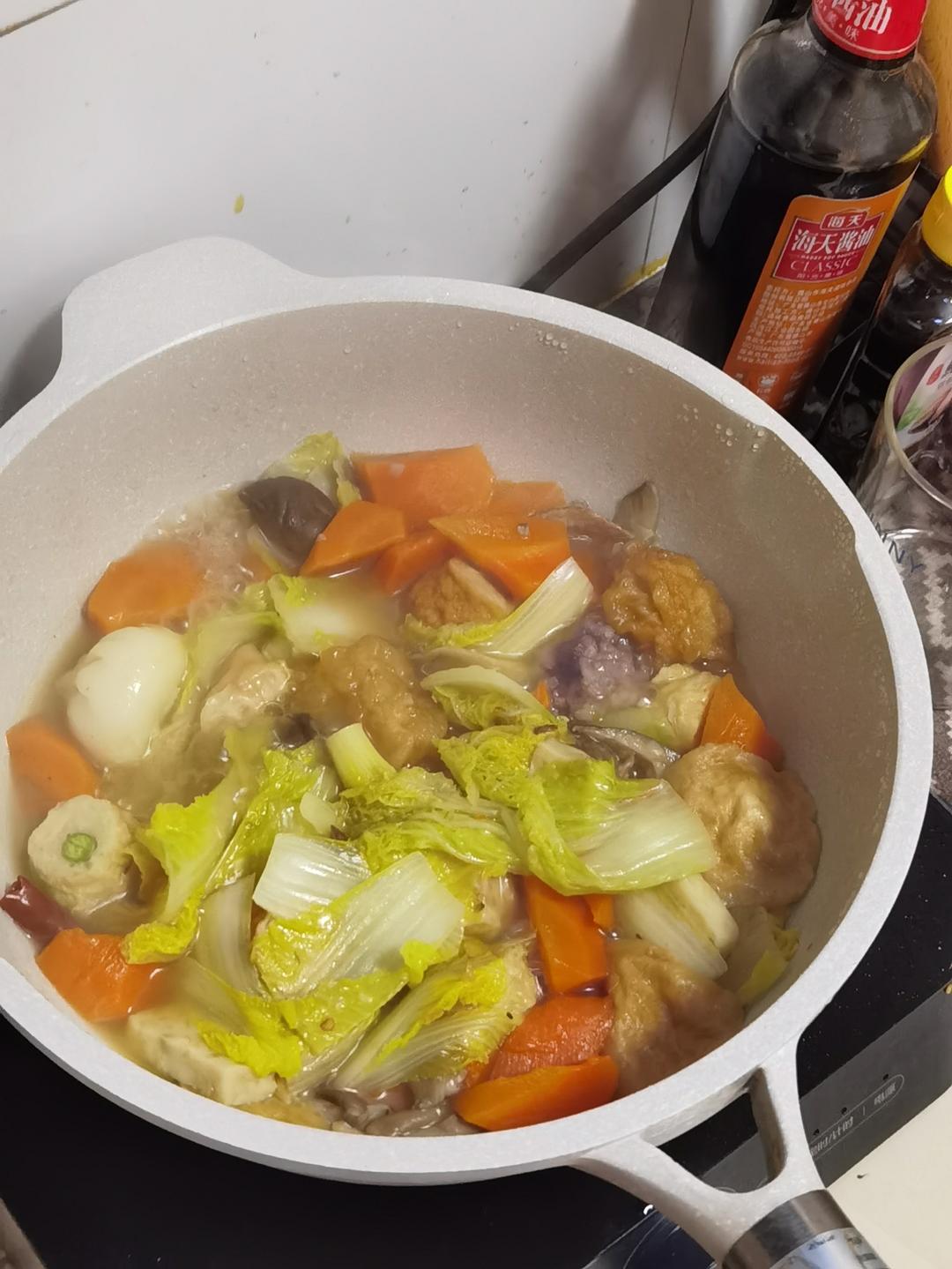 冬天要暖呼呼的减肥的万能时蔬杂烩汤的做法