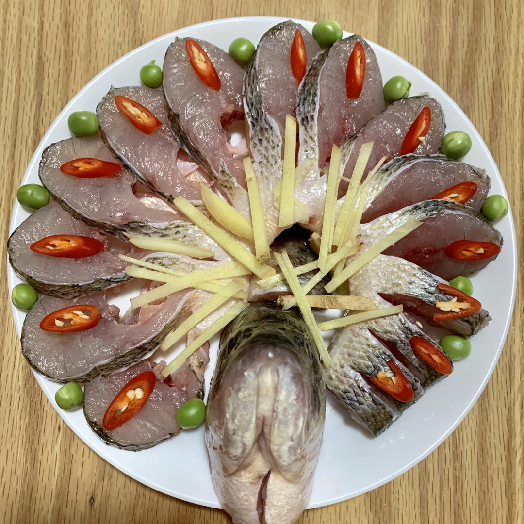 年夜饭系列之孔雀开屏清蒸鲈鱼