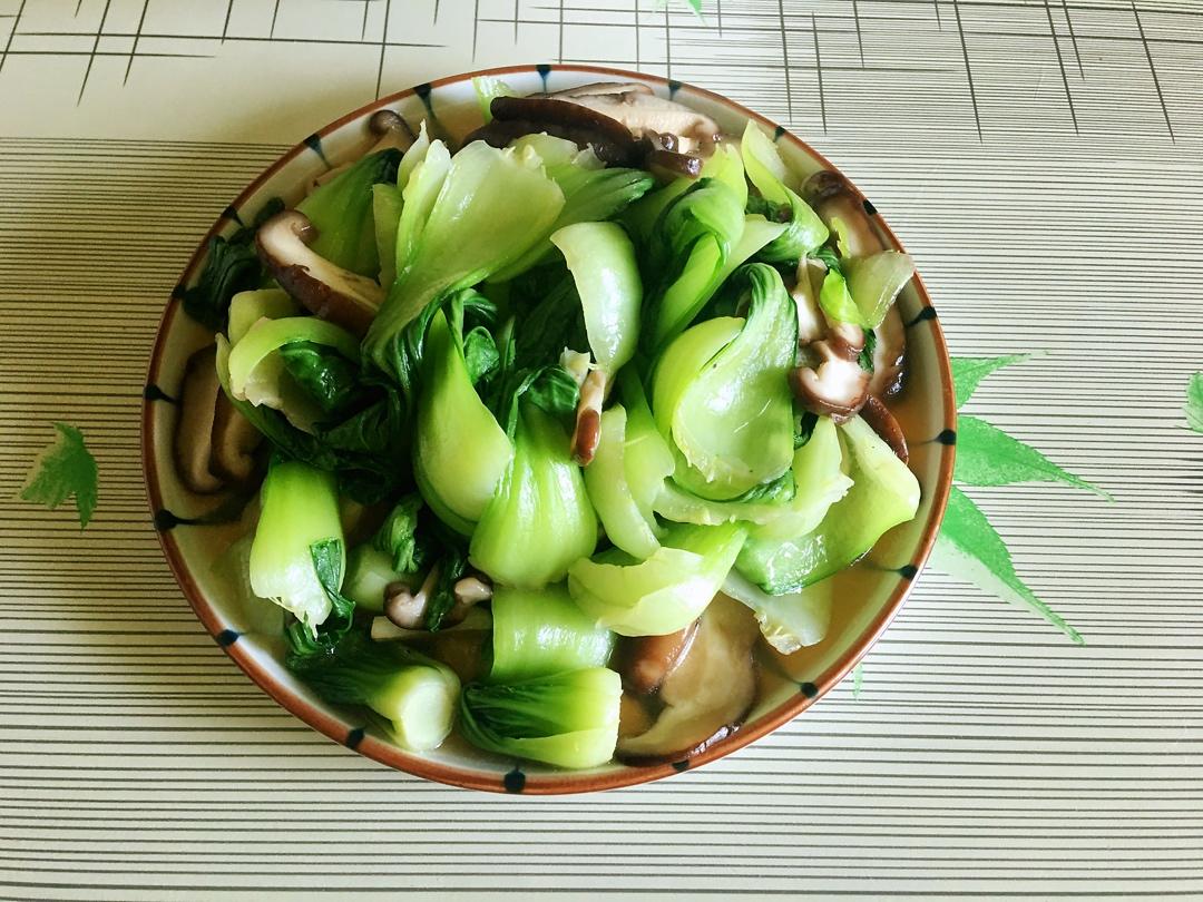 👩‍🍳越吃越瘦系列  之 香菇炒油菜‼️