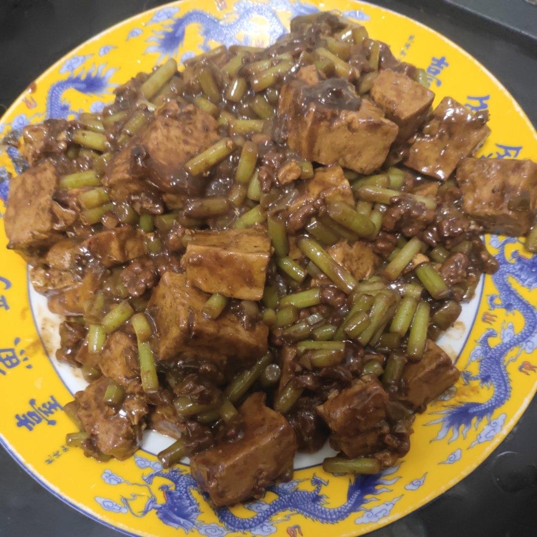 肉末蒜薹烧豆腐