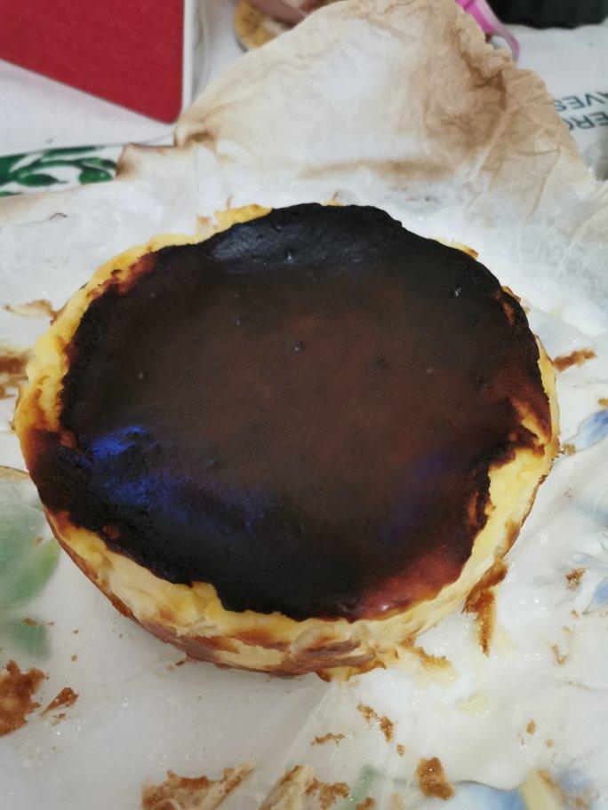 曼食慢语丨酸奶巴斯克蛋糕