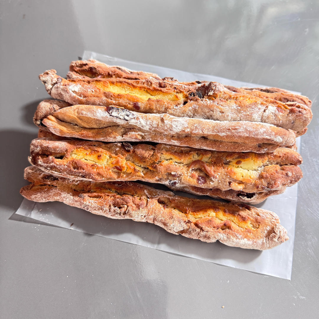 像一根树枝的面包，网红店招牌全麦坚果棒！