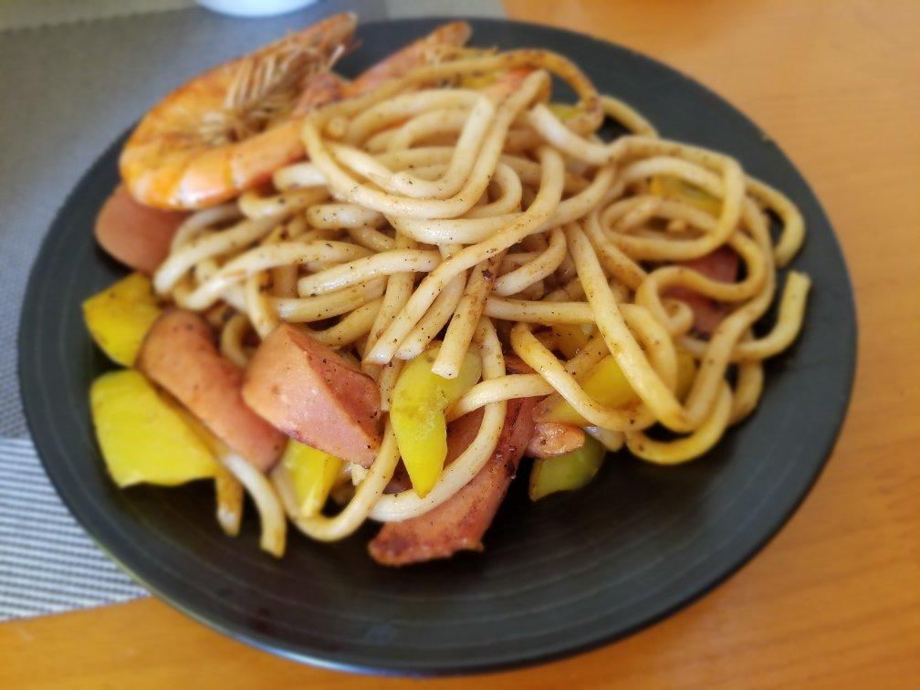 🔥爆好吃的黑椒虾仁炒乌冬面㊙️吃一口就沦陷❗️
