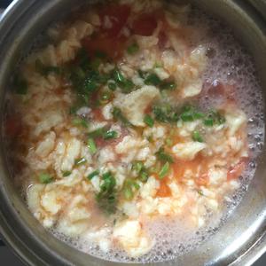 鸡蛋面的海鲜疙瘩汤 独家 宝宝食谱的做法 步骤5