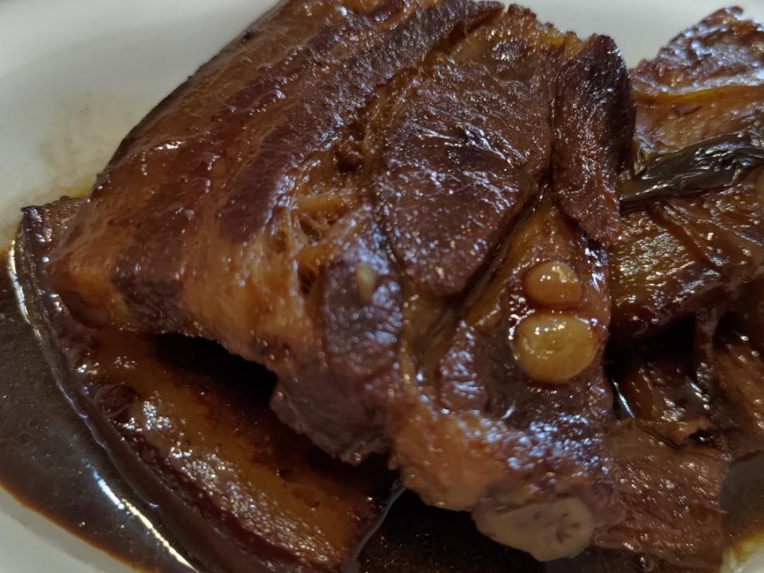 五花控肉，煮妇必学红肉料理，外焦内软、入口即化，炒出漂亮糖色