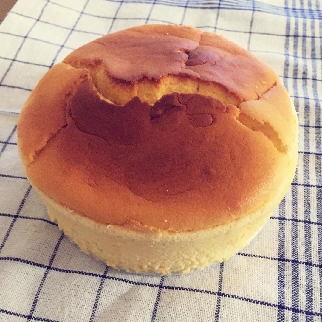 无油酸奶蛋糕---吃出芝士蛋糕D口感和味道，健康之选！