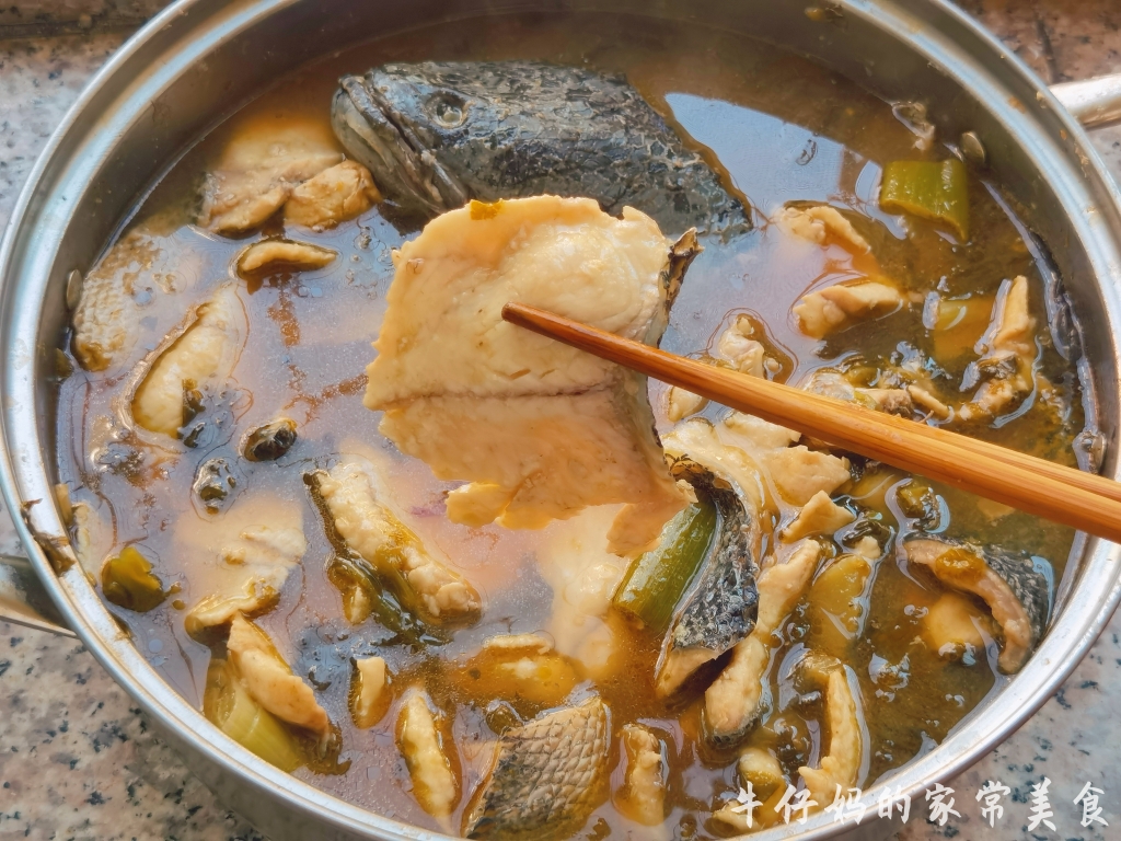 能喝汤的酸菜鱼的做法 步骤9