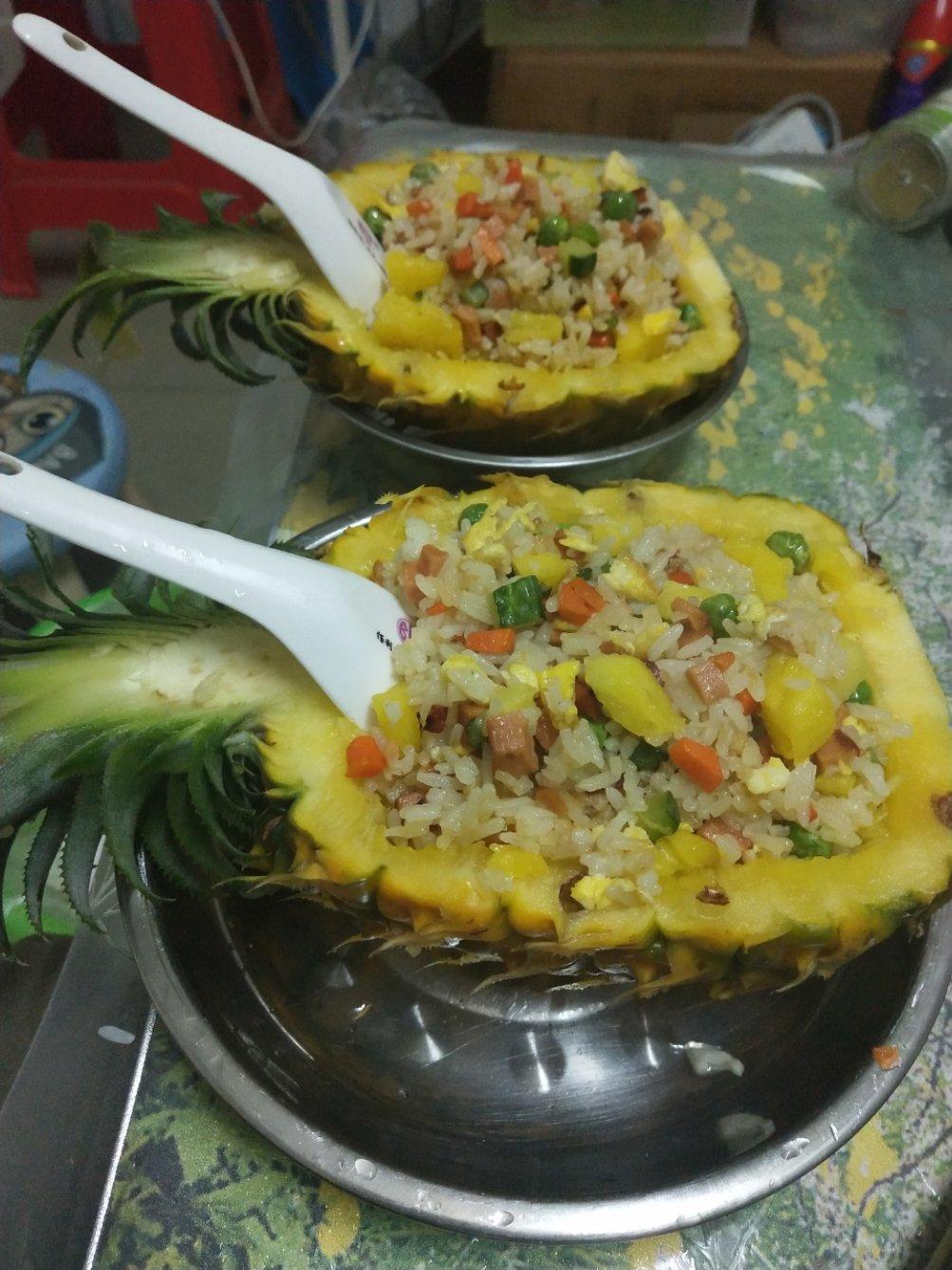 凤梨炒饭