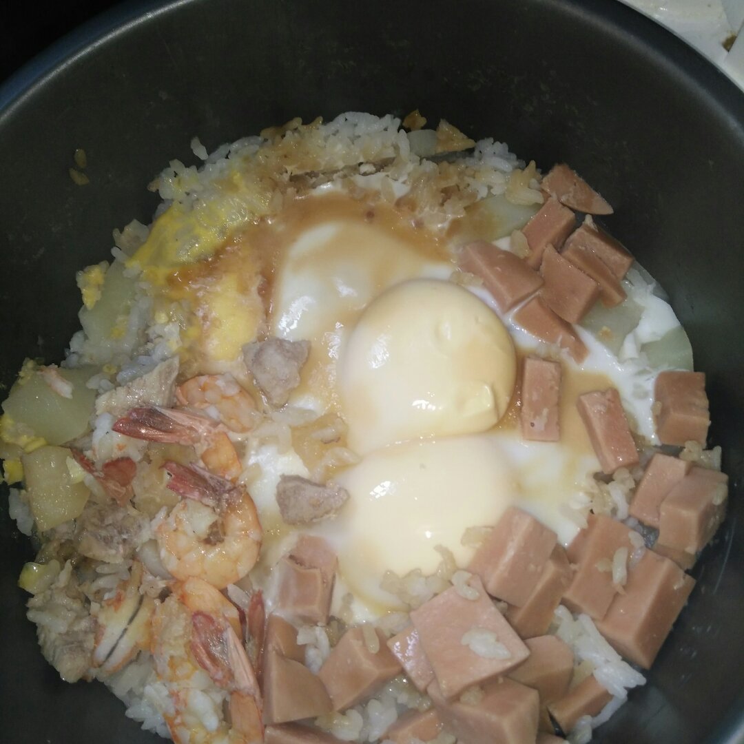 土豆香肠焖饭（电饭锅only）