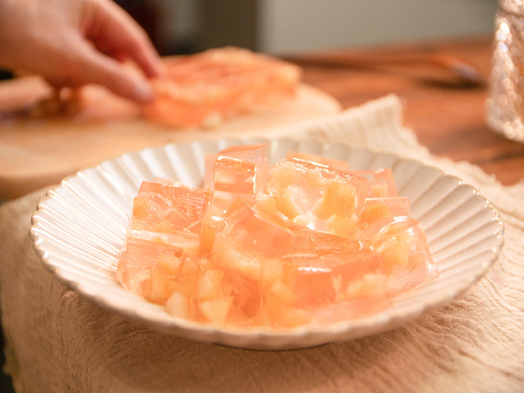 做果冻别放吉利丁!这样做【蜜桃果冻】无添加无色素，不小心就吃上瘾的做法
