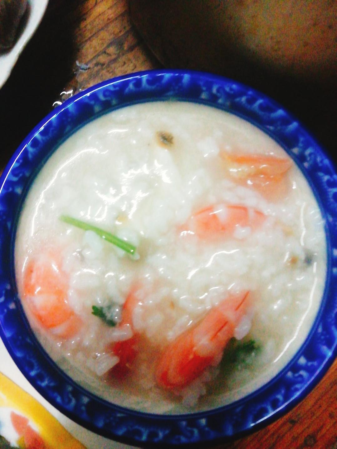 鲜虾砂锅粥